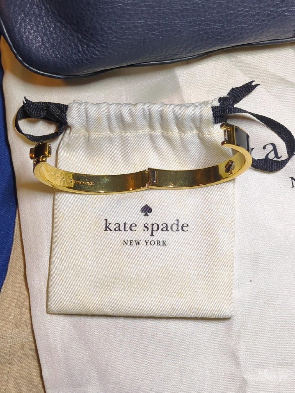 Kate Spade Pebbled Leather Midnight Blue Hobo Shoulder Bag & Kate Spade Bracelet - Picture 10 of 12